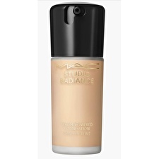 Mac Studio Radiance Serum-powered Foundation Nc18 30ml Mac Studio Radiance Serum-powered Foundation Nc18 30ml
