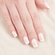 3-In-1 Peelable Gel Nail Polish V209 Pearl White - 10ml 3-In-1 Peelable Gel Nail Polish V209 Pearl White - 10ml