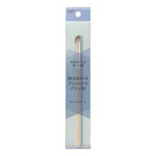 Kai Angled Eyeshadow Brush M - 1 pc Kai Angled Eyeshadow Brush M - 1 pc