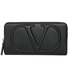 Valentino Garavani Valentino Zip around contintent wallet - Black Black Valentino Garavani Valentino Zip around contintent wallet - Black Black