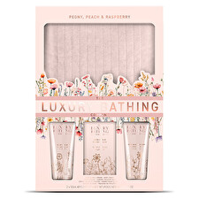 The Luxury Bathing Company Body Care Gift Set With Cosmetic Bag Peony Peach & Raspberry 4 Pcs The Luxury Bathing Company Body Care Gift Set With Cosmetic Bag Peony Peach & Raspberry 4 Pcs