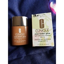 Clinique Even Better Glow Light Reflecting Liquid Foundation Wn 98 Cream Caramel Spf 15 30ml