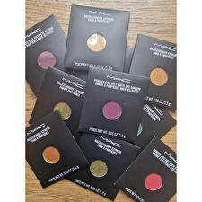 MAC Cosmetics Dazzleshadow Extreme Eyeshadow Palette Refill (pro Palette Refill Pan) 1.5 G - Shade: Incinerated