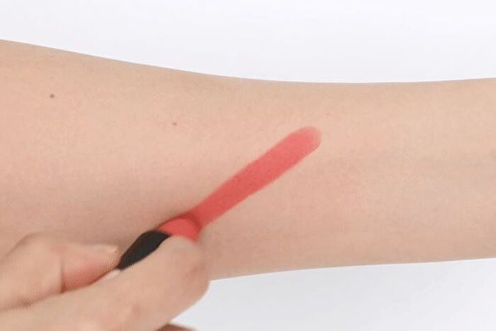 Kissholic Lipstick Matte - 20 Colors - #BE01 Stay Nude