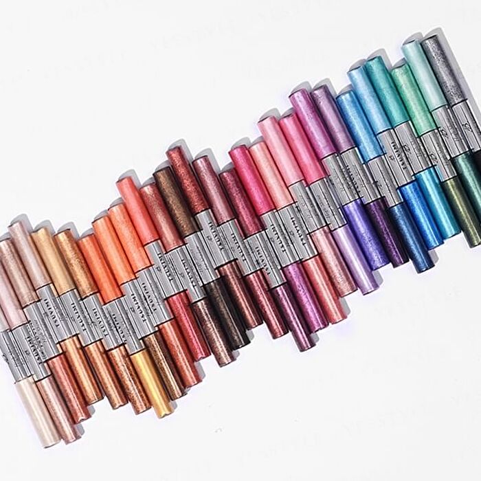 Tsuvimi Two Tone High Shine Eyeshadow - S05 Sky Blue / Navy Blue