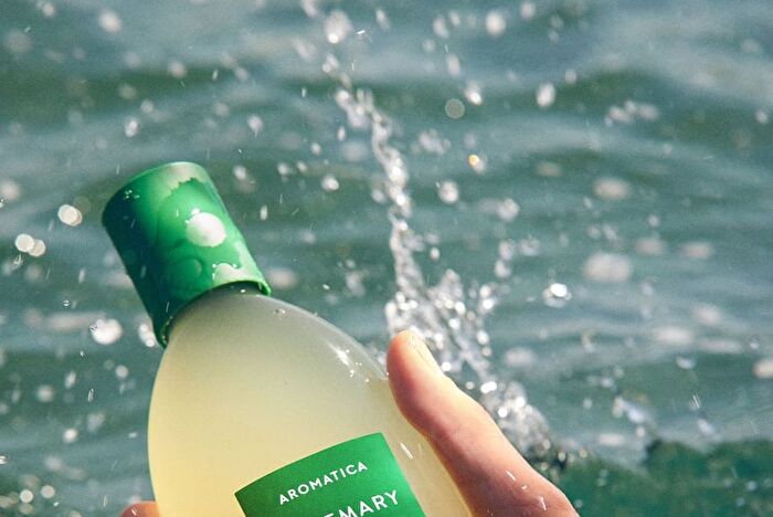 Aromatica Rosemary Scalp Scaling Shampoo - NEW - 400ml