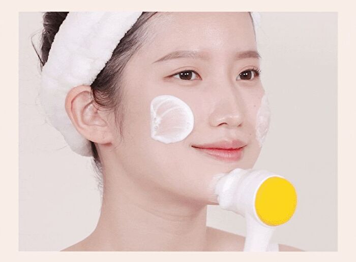 Aprilskin Real Carrotene Acne Foam Cleanser - 120ml