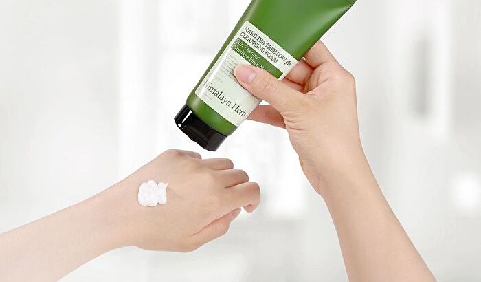 Tea Tree Low pH Cleansing Foam - 150ml