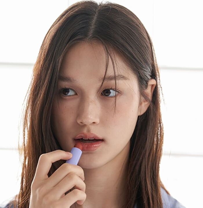 Color Care Lipbalm - 6 Colors - #04 Calming Coral