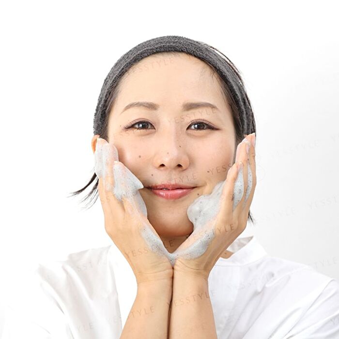 Bio C.H.P Wash & Shampoo - 80g + Foaming Net