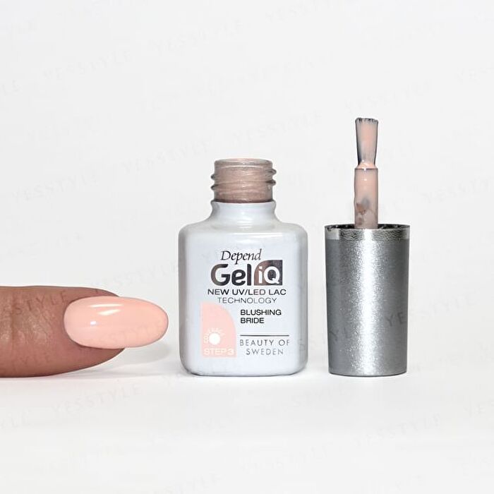 Gel iQ Gel Polish 1013 Blushing Bride - 5ml