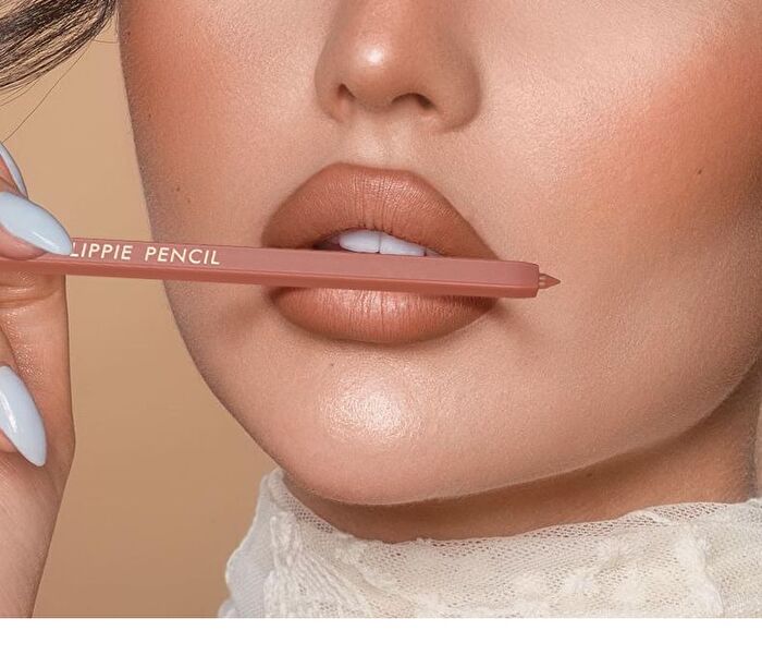 Matte Lippie Pencil - 12 Colors - #01 - 2g