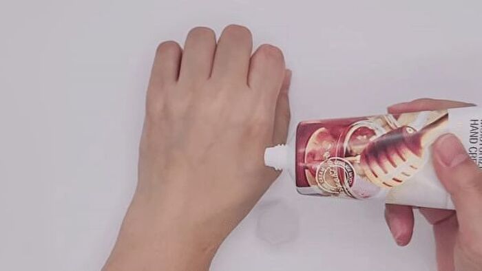 Moisturizing Hand Cream - 4 Types - Aqua