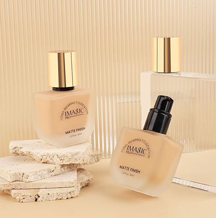 Imagic Matte Finish Long Wearing Foundation - 6 Shades - #1390 Fair - 30ml