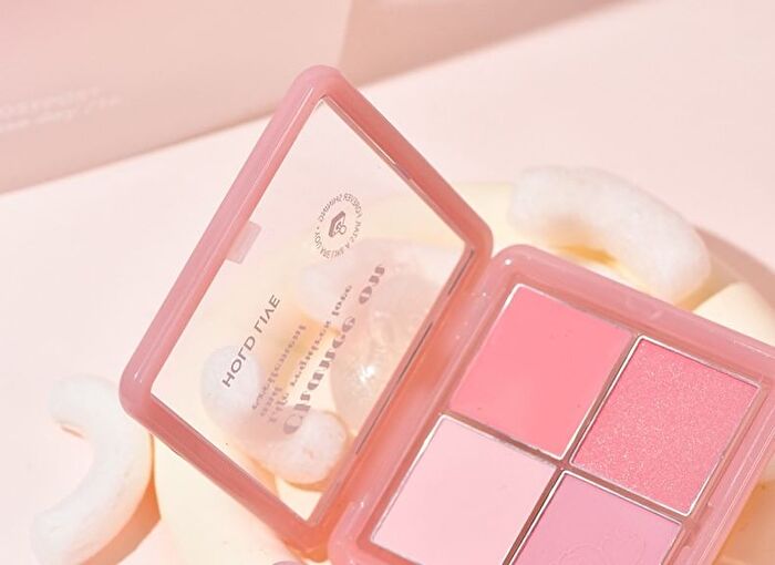 Hold Live 4 Colors Blusher Palette (1-2) - #H01 Strawberry Peach - 11.5g