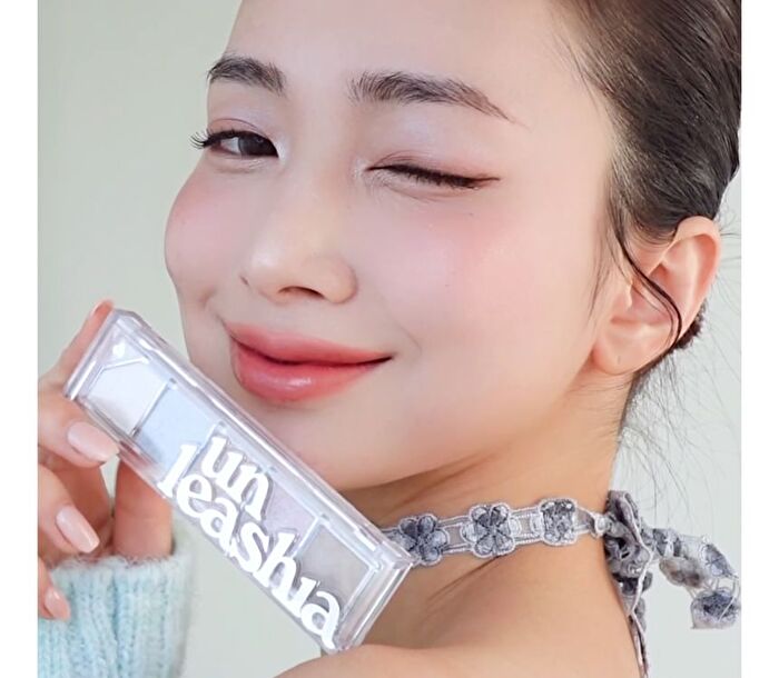 Mood Shower Face Palette Highlighter Version - 2 Types - No. 101 Ballerino Shower