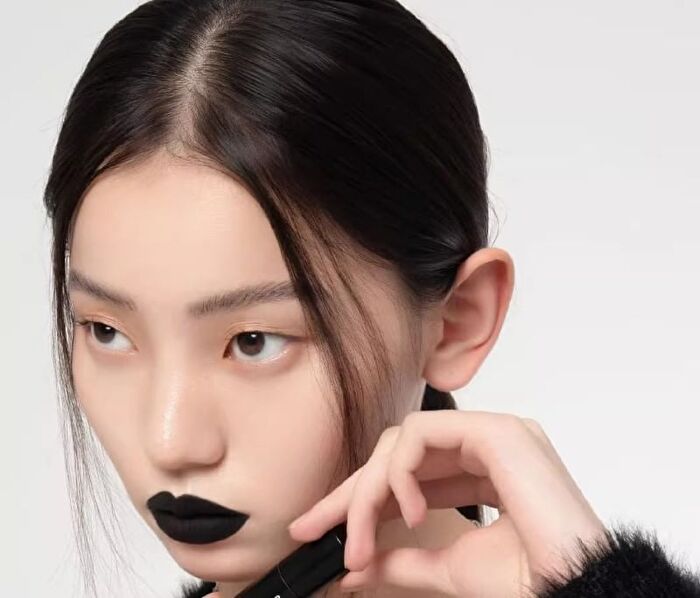 Hyntoor Subversive Color Series Milk Mist Lip Glaze - 4 Colors - B05 Alice of Spades - 2.2g