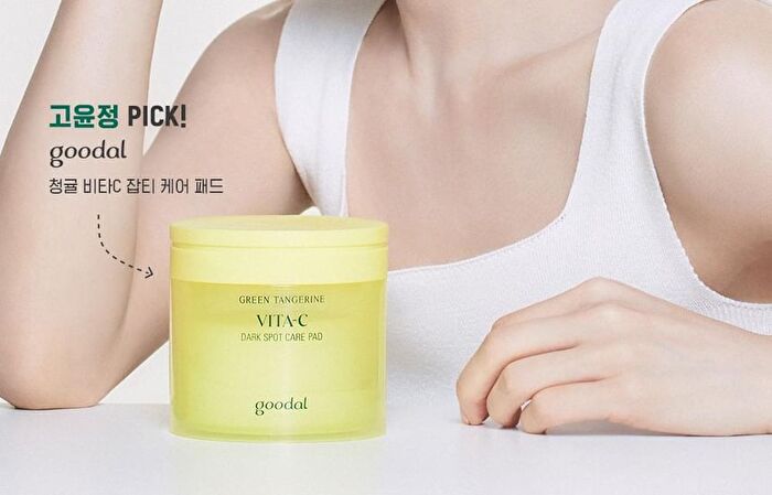 Green Tangerine Vita-C Dark Spot Care Pad - 70 pads