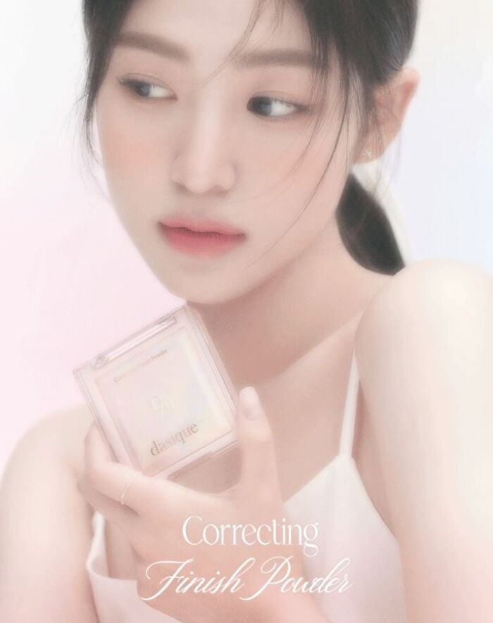 Correcting Finish Powder - 2 Colors - #02 Milky Light