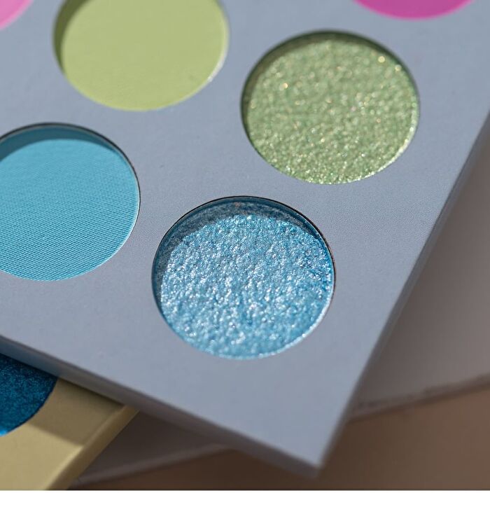 Beauty Glazed 64 Colour Twist Eyeshadow Palette - 64 Colours Palette - 76.8g