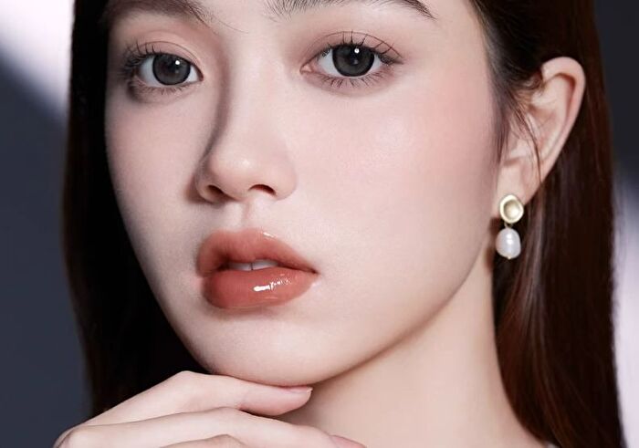 Dual-Ended Raincoat Lipstick - 6 Colors - D03 Moonlight Amber (3.5g & 2.5g)