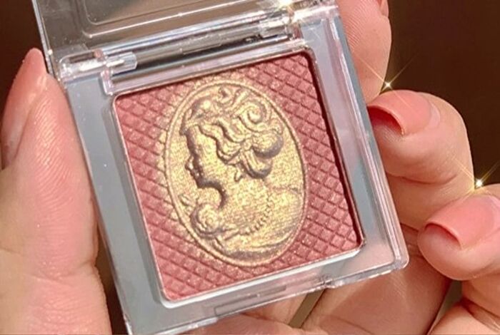 Colorrose Jewelry Monroe Series Embossed Blusher - 4 Colors - CR1019# Iris Purple - 2.6g