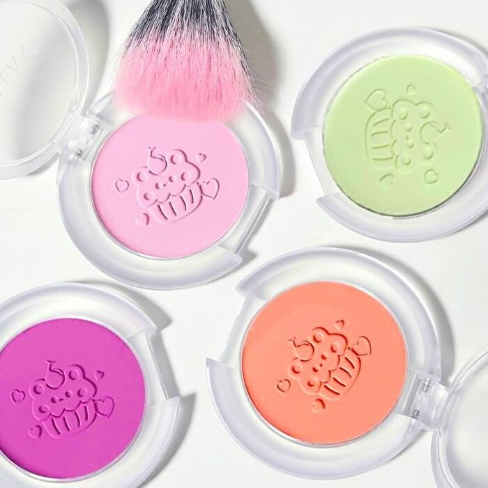 Soft Matte Blush - 4 Colors - #205 Cheek Green - 4.5g