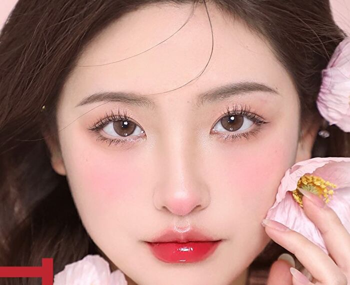 Aqua Glow Ribbon Lip Gloss - 6 Colors - 01# Soft Milk Tea - 3.5g