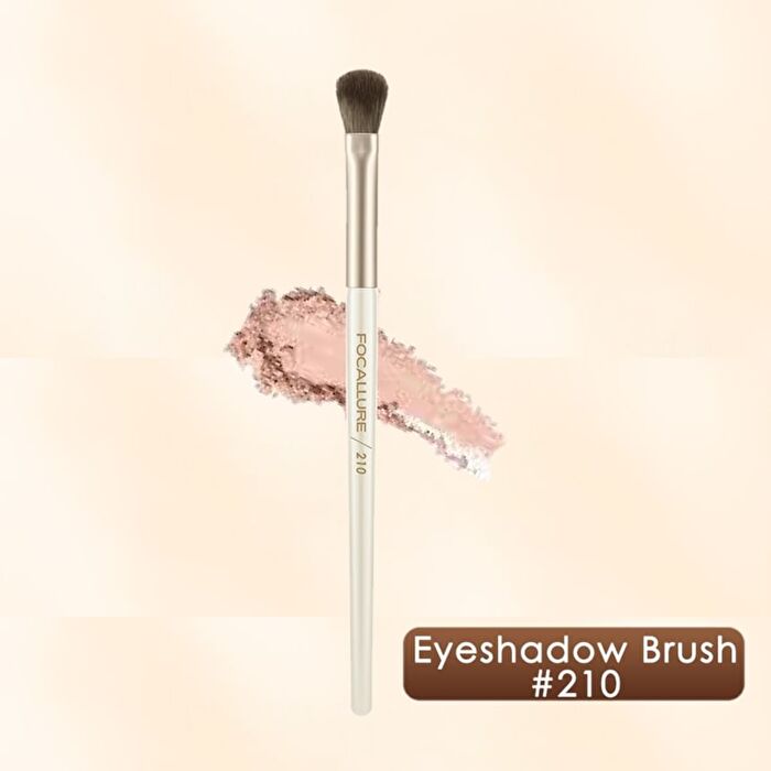 Big Eyeshadow Brush - #210 Big Eyeshadow Brush - 1pc