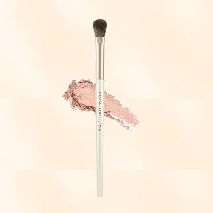 Big Eyeshadow Brush - #210 Big Eyeshadow Brush - 1pc