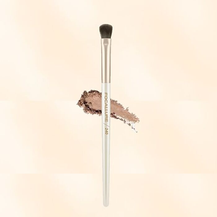 Focallure Medium Eyeshadow Brush - #240 Medium Eyeshadow Brush - 1pc