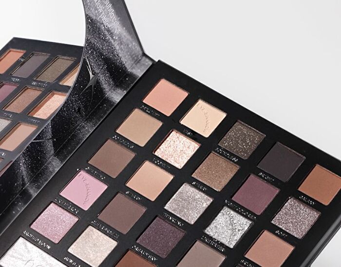 Blooming 27 Color Eyeshadow Comprehensive Palette - 2 Types - 02# Snowy Pear Blossom - 30g