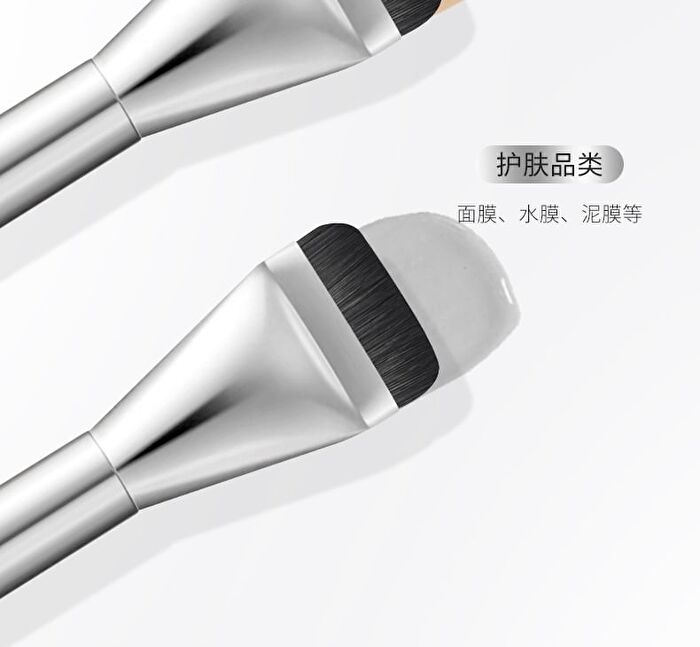 Streak-Free Line-Shape Foundation Brush - 1pc