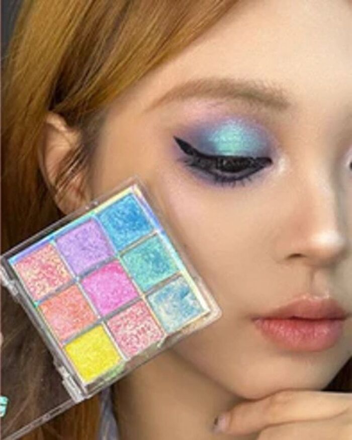 9 Colors Glittery Chameleon Eyeshadow Palette - Neon - #8g