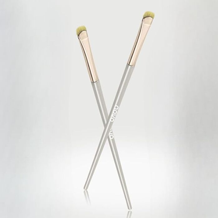 Novo Crescent Makeup Brush - 1pc