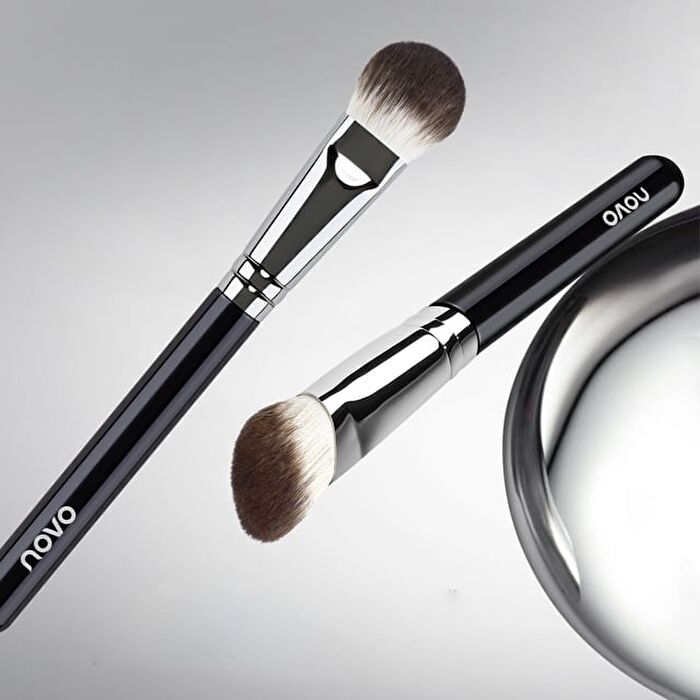 Novo Soft Highlight Blush Brush - 1pc