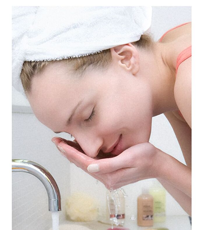 Cocoon Pore Scrub Foam - 2024 Version - 150ml