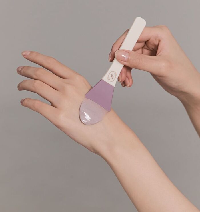 Heveblue Soft Curve Spread Brush - 1 pc