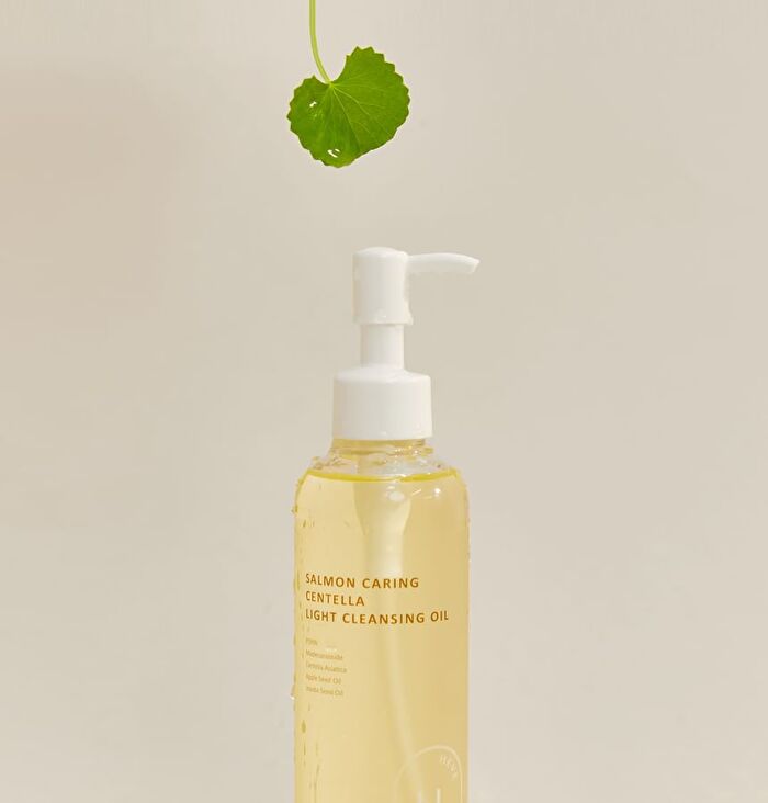 Salmon Caring Centella Light Cleansing Oil - 240ml