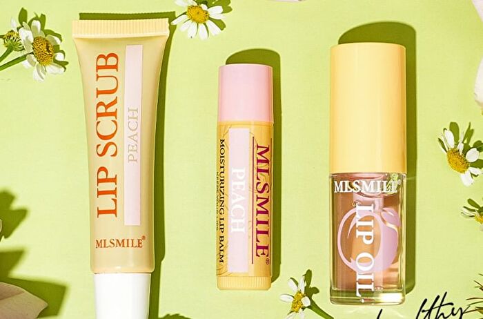 Set of 4: Lip Care & Hair Elastic Gift Set - Peach - #02 Peach