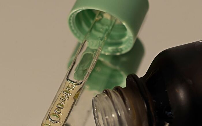Niacinamide & Green Tea Eye Serum - 15ml