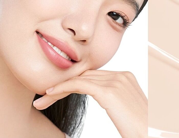 Light Long-Lasting Liquid Foundation - 2 Shades - 00# Ivory - 30g