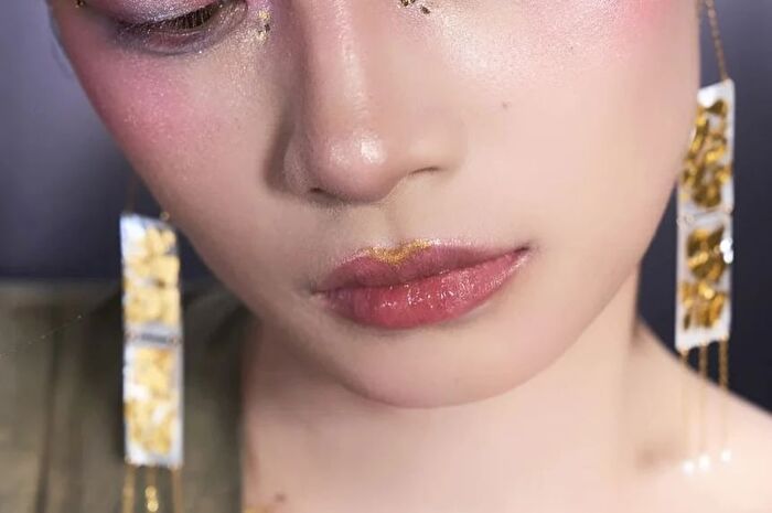 Luminous Baked Eyeshadow (U001-U004) - #U002 Shiny Wisteria - 1.5g