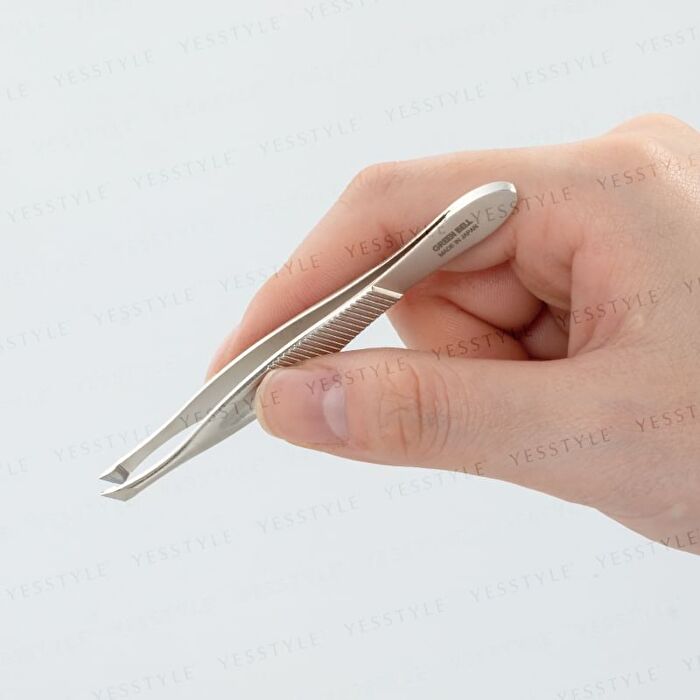 Eyebrow Tweezer - 1 pc