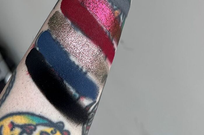 Shellwe Makeup freya86 Punk Bunny 10 Color Chameleon Eye Shadow Palette - #Mini Size - 5g