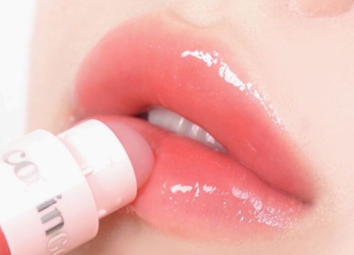 Coringco Topping Tip Glow Lip Plumper - 5 Colors - #G04 Chocolate Shell