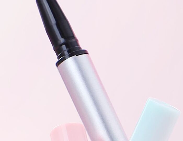 Candy Ultra-Fine Liquid Eyeliner - 2 Colors - DO02# Brown - 800mg