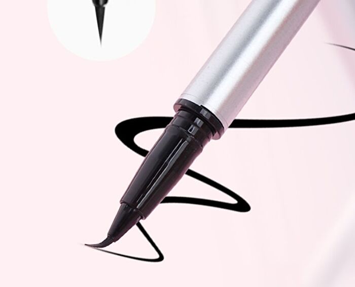 Candy Ultra-Fine Liquid Eyeliner - 2 Colors - DO01# Black - 800mg