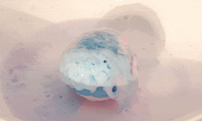 Bubble Bath Bomb - 3 Types - Moonlight Peach