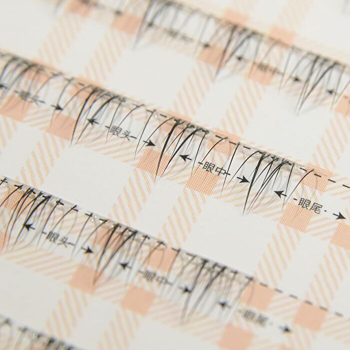 Lower Eyelashes- 6 Types - #06 Little Flames - 36 Clusters